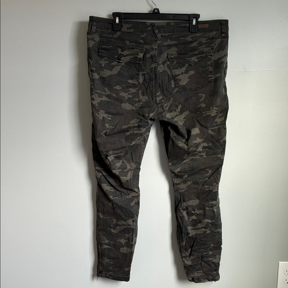 Kut from the Kloth Camouflage Ankle Skinny Jeans - Picture 4 of 9